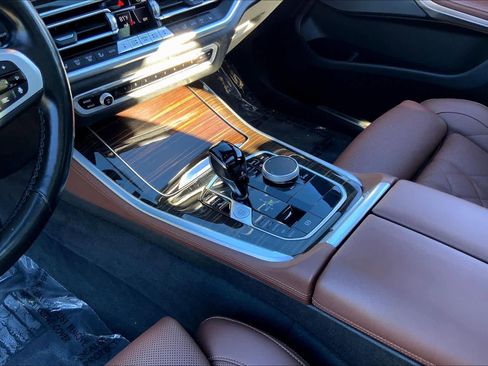 Used 2023 BMW X5 xDrive40i w/ M Sport Package image 16