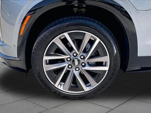 Used 2026 Cadillac Vistiq Sport w/ LPO, Floor Liner Package AWD/4WD image 10