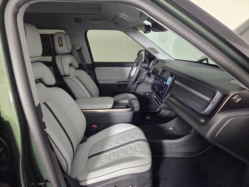 Used 2025 Rivian R1T Adventure AWD/4WD image 31