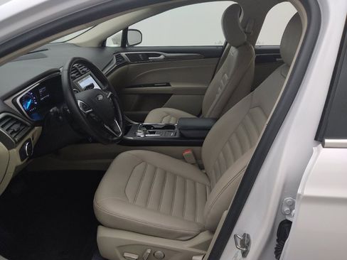 Used 2019 Ford Fusion SEL image 17