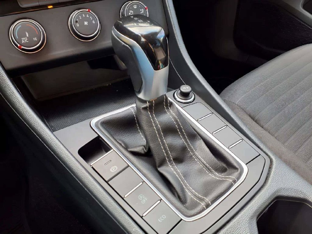 Used 2024 Volkswagen Jetta S FWD image 17