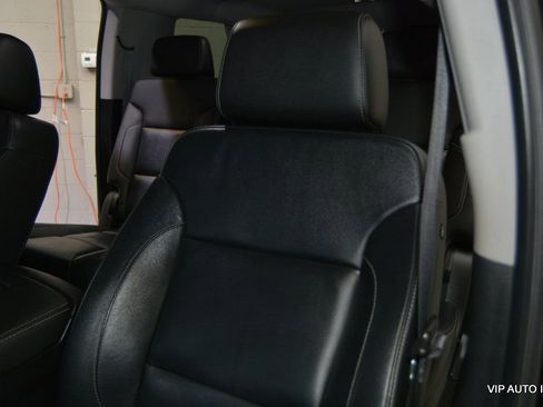 Used 2019 GMC Yukon XL SLT image 13