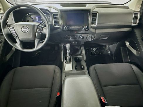 Used 2023 Nissan Frontier SV w/ Technology Package RWD image 16
