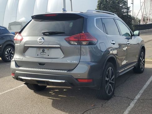 Used 2020 Nissan Rogue SL w/ Premium Package image 4