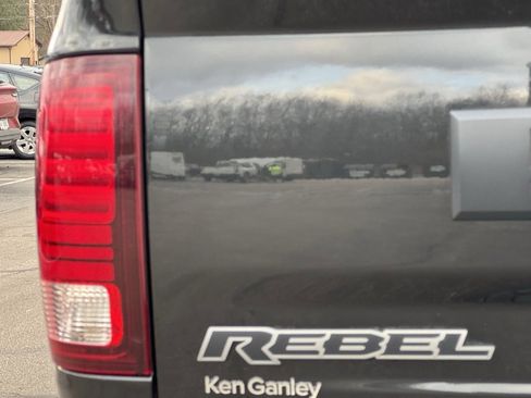 Used 2017 RAM 1500 Rebel w/ Luxury Group image 11