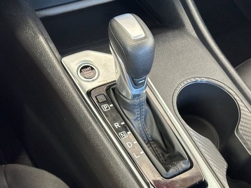 Used 2025 Nissan Altima 2.5 SV FWD image 20