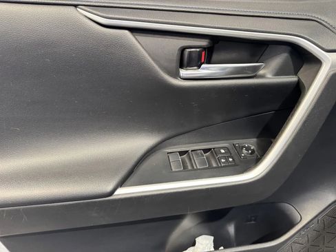 Used 2021 Toyota RAV4 XSE image 12