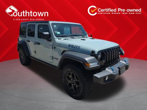 Used 2023 Jeep Wrangler Unlimited w/ Cold Weather Group AWD/4WD image 1