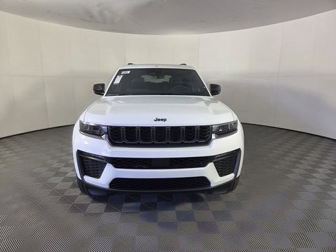 New 2026 Jeep Grand Cherokee L Limited RWD image 3