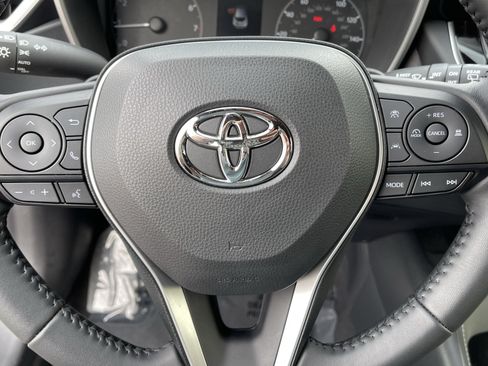 Used 2026 Toyota Corolla SE FWD image 18