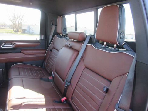 New 2026 GMC Sierra 2500 Denali Ultimate image 15