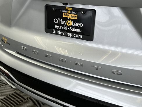 Used 2022 Kia Sorento S w/ Panoramic Sunroof Package image 15