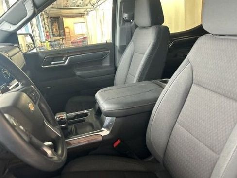 Used 2023 Chevrolet Silverado 1500 LT w/ All Star Edition Plus image 5