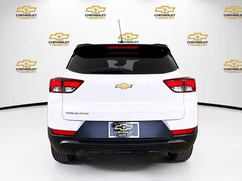 Used 2023 Chevrolet TrailBlazer LS FWD image 7