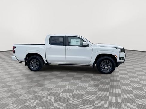 Used 2025 Nissan Frontier SV w/ SV Convenience Package image 13