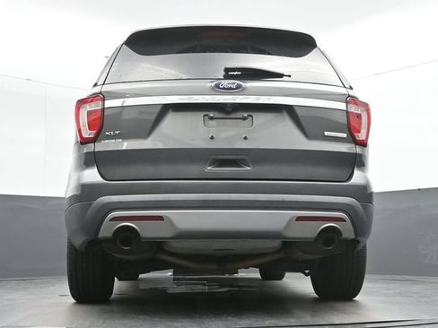 Used 2016 Ford Explorer XLT FWD image 13
