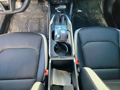 New 2025 Kia K4 GT-Line image 28