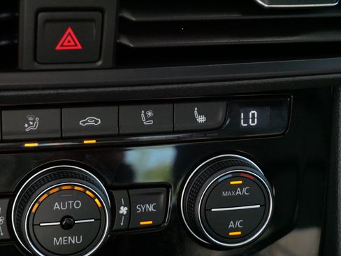Certified 2023 Volkswagen Jetta SEL FWD image 25