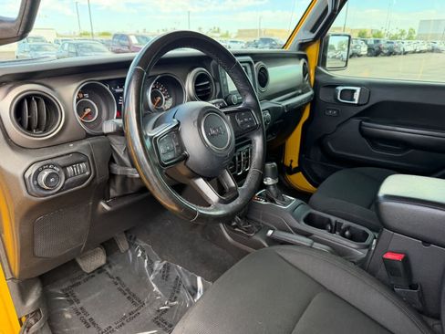 Used 2020 Jeep Wrangler Unlimited Sport S AWD/4WD image 2