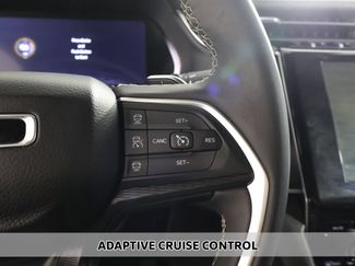 Used 2025 Jeep Grand Cherokee Altitude AWD/4WD video 3