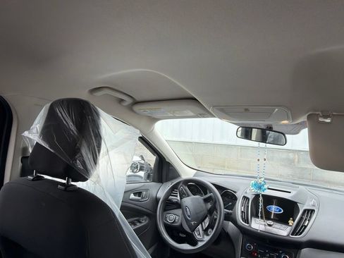 Used 2018 Ford Escape SE w/ SE Sync 3 Package AWD/4WD image 10