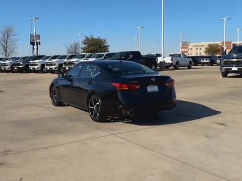 Used 2024 Nissan Altima 2.5 SR image 7