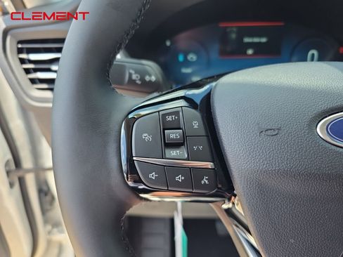 New 2025 Ford Escape SE w/ PHEV Premium Package image 13