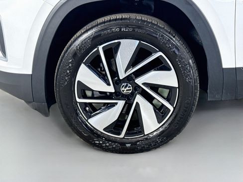 Used 2026 Volkswagen Atlas SE FWD image 38