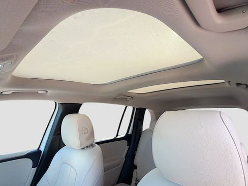 Used 2023 Mercedes-Benz GLB 250 image 27