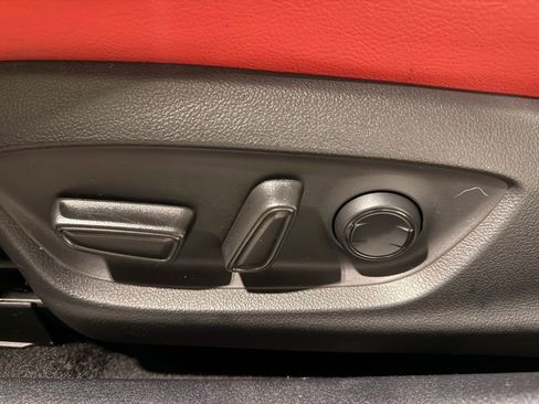 Used 2021 Toyota Camry XSE image 14