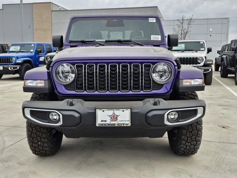 New 2026 Jeep Gladiator Sport AWD/4WD image 5