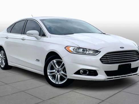 Used 2016 Ford Fusion Energi Titanium image 2