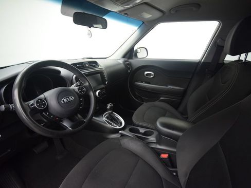 Used 2019 Kia Soul w/ Option Group 020 FWD image 8