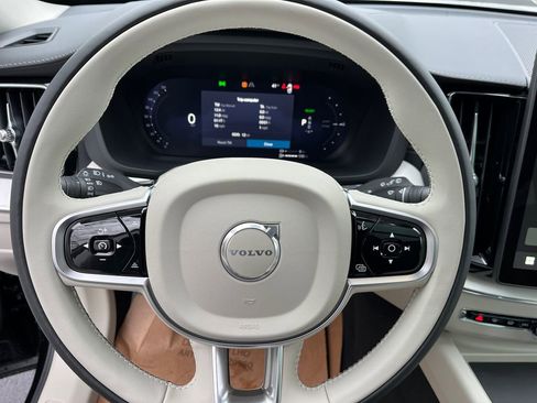 New 2026 Volvo XC60 T8 Ultra w/ Protection Package Premier AWD/4WD image 11