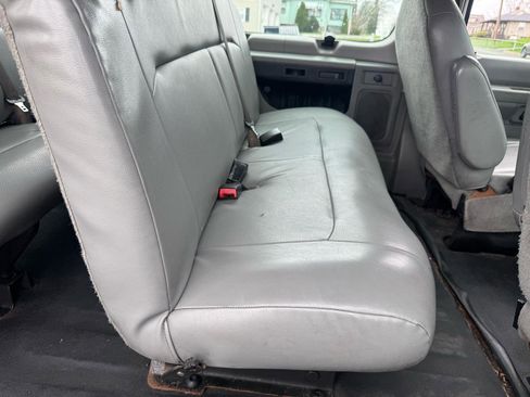 Used 2013 Ford E-350 and Econoline 350 XL image 9