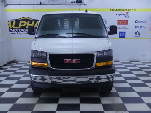 Used 2024 GMC Savana 2500 w/ Driver Convenience Package RWD image 2