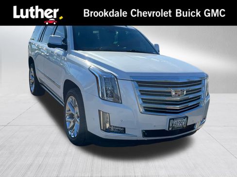 Certified 2018 Cadillac Escalade Platinum AWD/4WD image 1