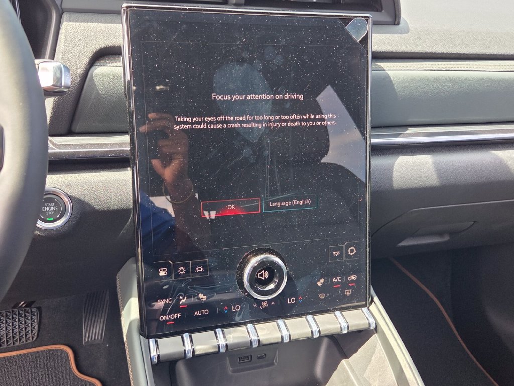 New 2026 GMC Terrain AT4 AWD/4WD image 17