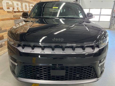 New 2026 Jeep Grand Wagoneer Limited image 8