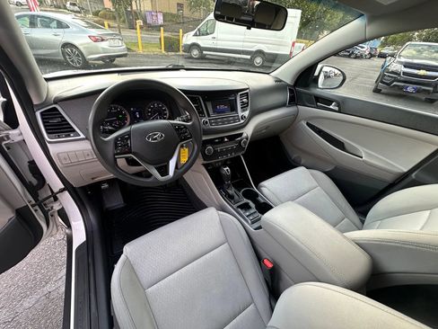 Used 2017 Hyundai Tucson SE image 13