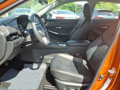 Used 2023 Nissan Sentra SR FWD image 11