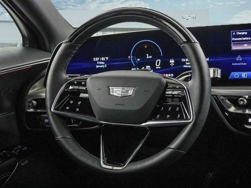 Used 2026 Cadillac Lyriq Premium Luxury image 25