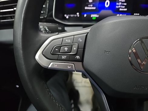 Used 2025 Volkswagen Jetta SE FWD image 20