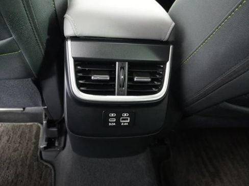 Certified 2025 Subaru Outback Onyx Edition AWD/4WD image 33