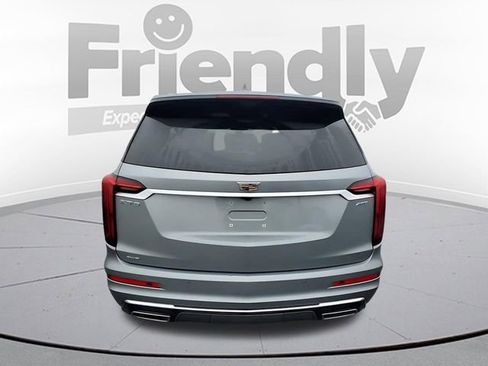 Used 2023 Cadillac XT6 Premium Luxury w/ Technology Package AWD/4WD image 4