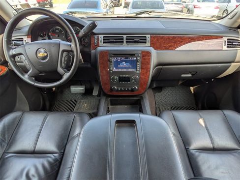 Used 2011 Chevrolet Silverado 2500 LTZ w/ LTZ Plus Package image 14