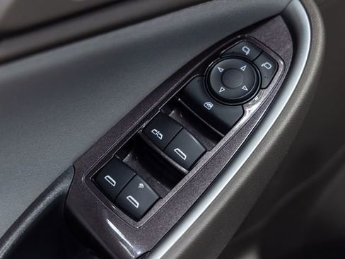 Used 2023 Chevrolet Malibu LT image 12