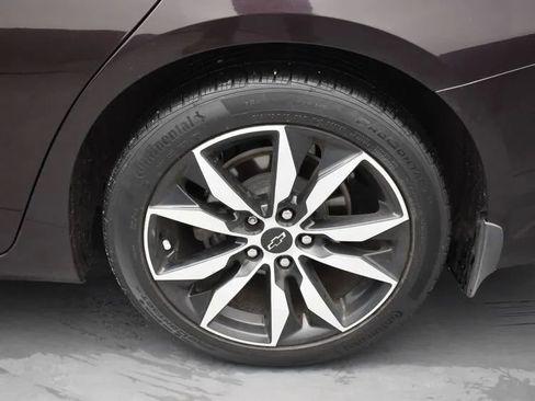 Used 2020 Chevrolet Malibu RS image 34