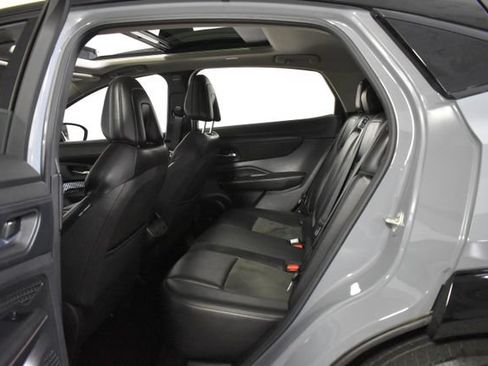 Used 2024 Nissan Ariya AWD image 32