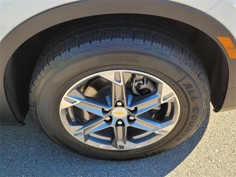 Used 2023 Chevrolet Blazer LT image 18